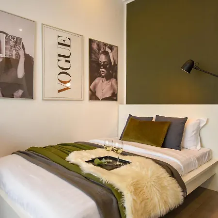 Classy Comfort - Chic On Regina Elisabeta Appartamento *