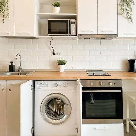 Classy Comfort - Chic On Regina Elisabeta