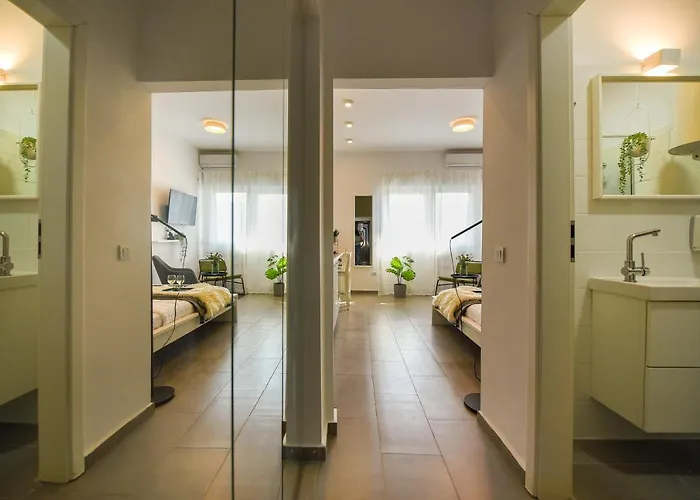 Classy Comfort - Chic On Regina Elisabeta Bucharest