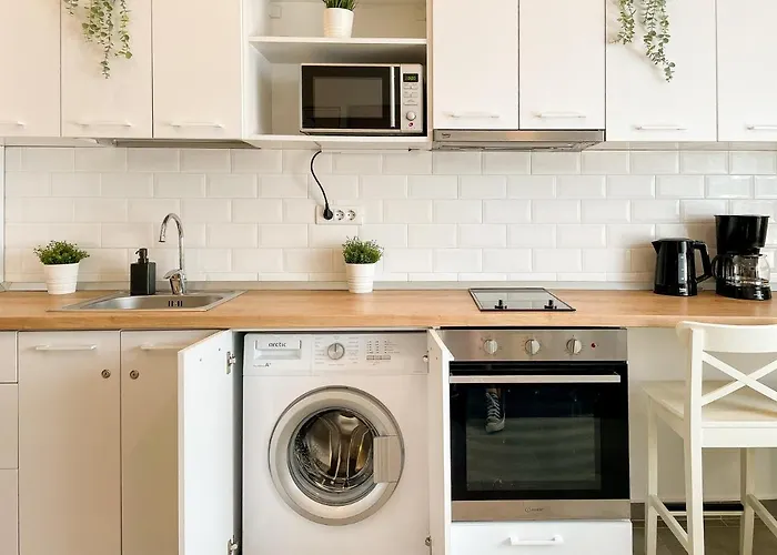 Classy Comfort - Chic On Regina Elisabeta